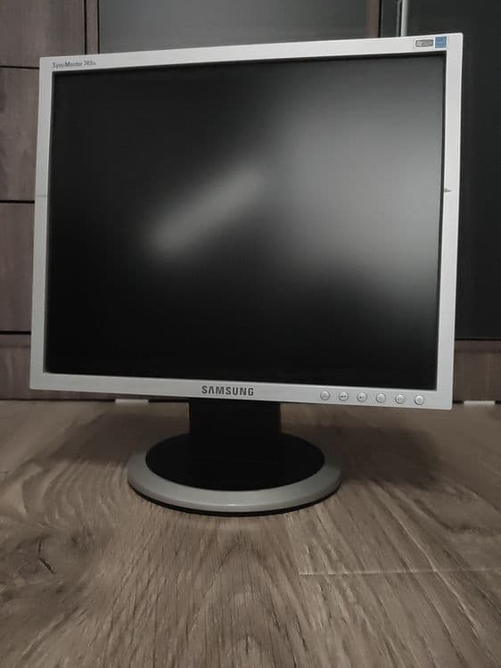 Монитор Samsung SyncMaster 740n — 1