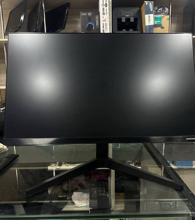 Samsung 24” 75hz Holati zor 50$ 2ta dona qoldi — 1