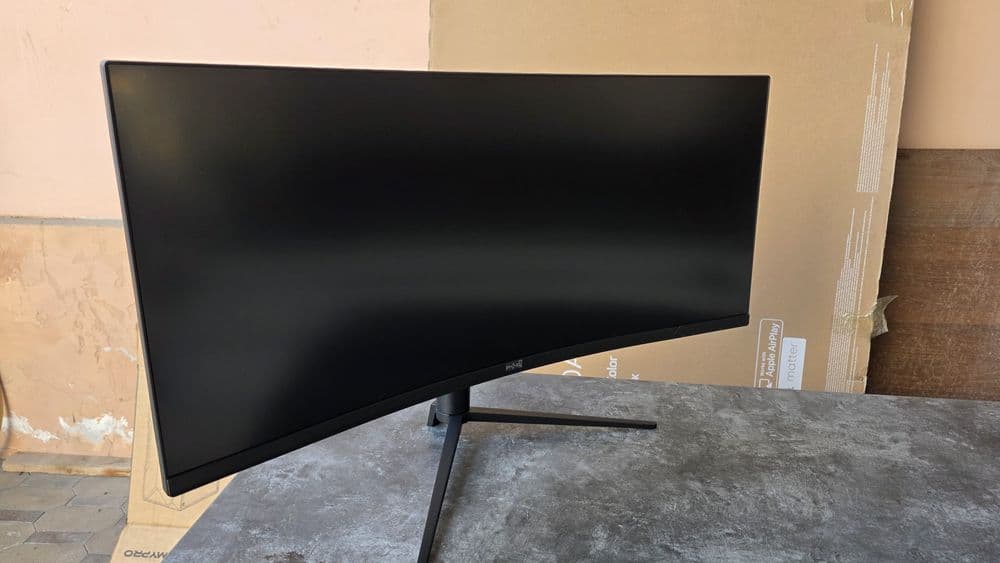 Монитор Pixel 34' 180hz 3440x1440. В идеальном состоянии . Коробка док — 1