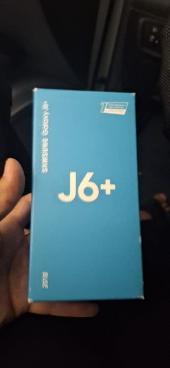 SAMSUNG J6 plus состояние хорошое ползовалас с первых дней каробка док — 1