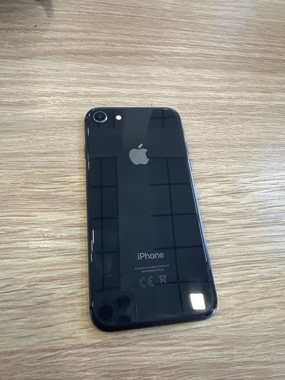 Iphone 8 холати яхши — 1