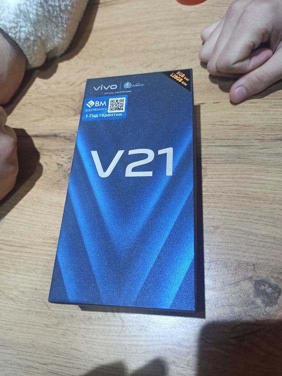 Телефон Vivo v21 — 1