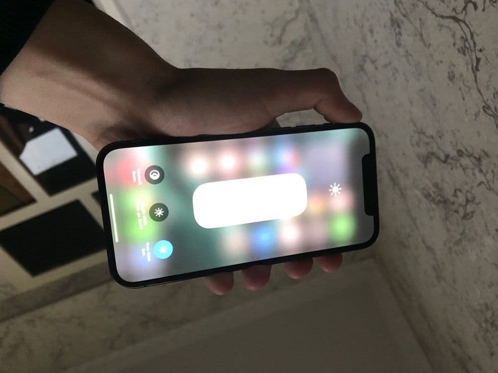 IPhone 12 Pro ___ — 1