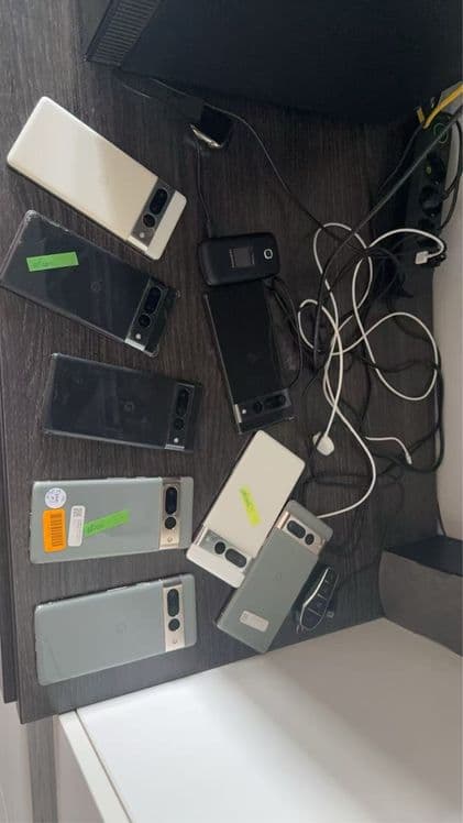 Google pixel 7Pro Lot ekran singan — 1