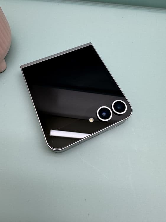 Samsung z flip 6 12/512Gb — 1