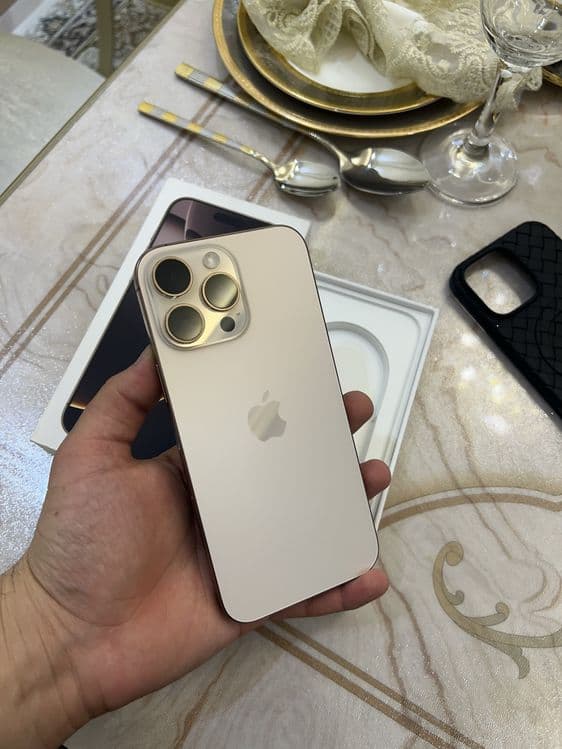 Iphone 16 pro max srochna — 1