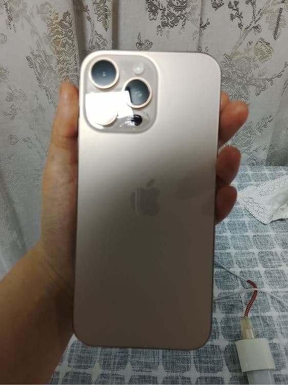 I PHONE 16 pro max LLA 256 esim desert rose — 1