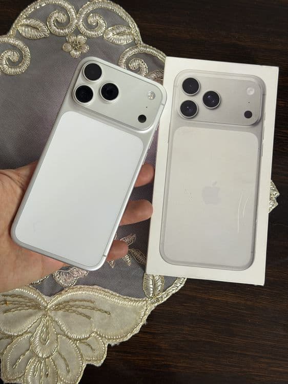 Iphone 17 Pro Max — 1
