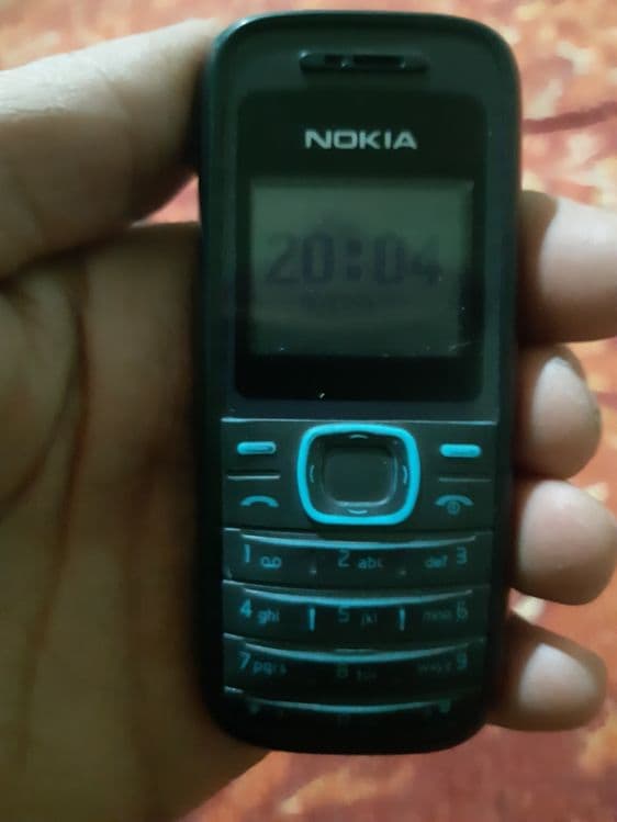 Nokia 1208 legenda — 1