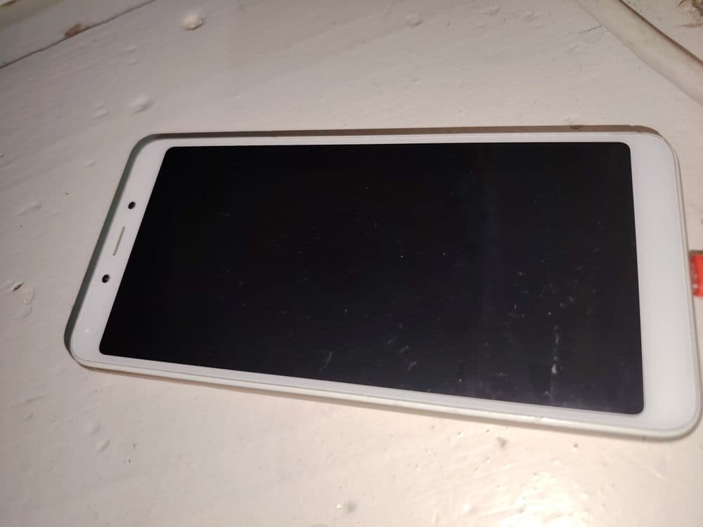 Redmi 6 жагдайы жаксы ислеп тур заряд 1 кун турад! — 1