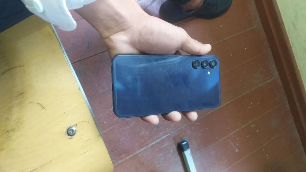 Samsung a 15 xolati yaxshi — 1