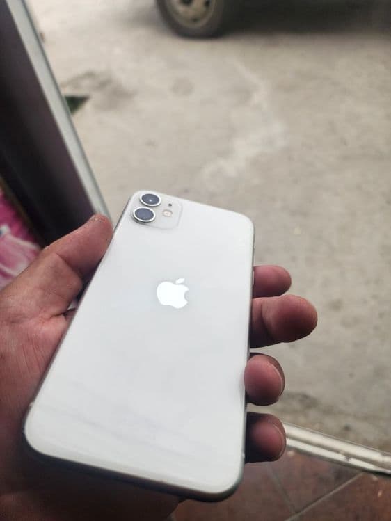Iphone 11 ideal holatda — 1