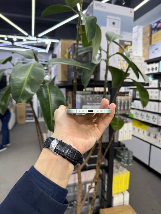 Iphone 15 plus 128 — 1