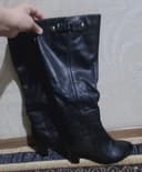 Продаются кожаные сапоги