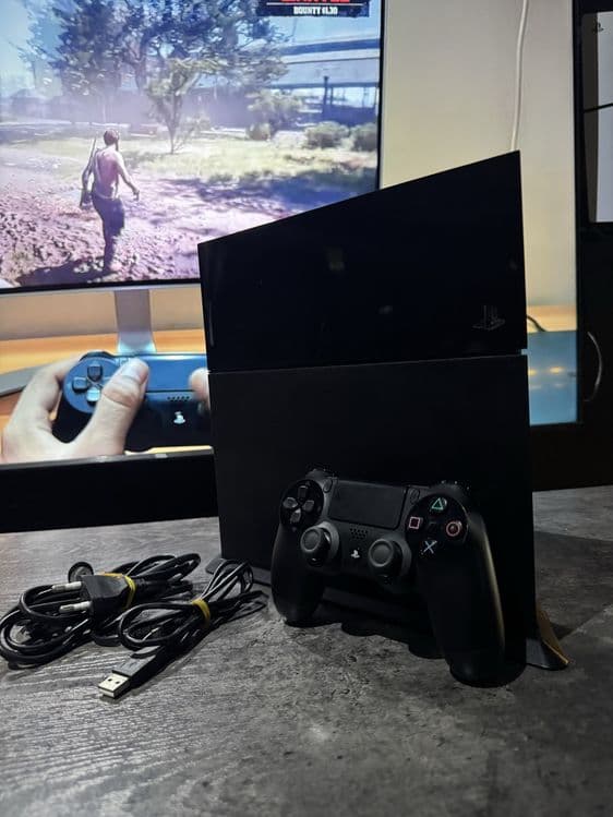 PlayStation 4Fat 500gb в отличном состоянии! — 1