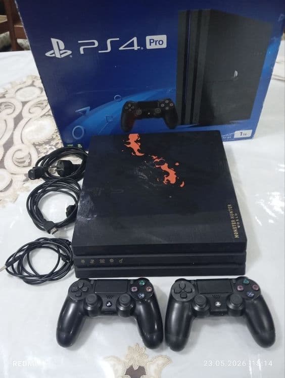 Playstation4 pro limited edition — 1