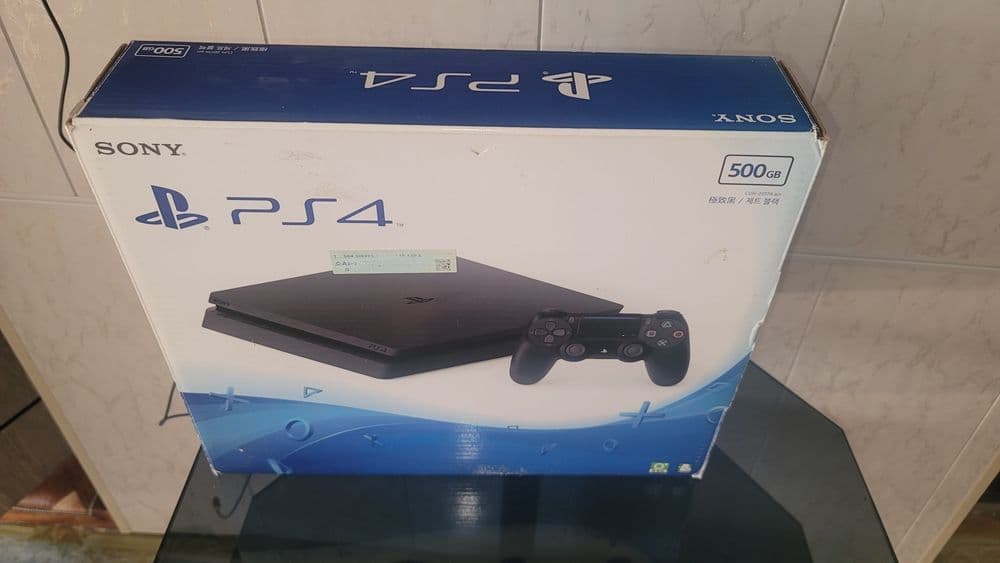 Срочно продается ps4 slim на 500GB — 1