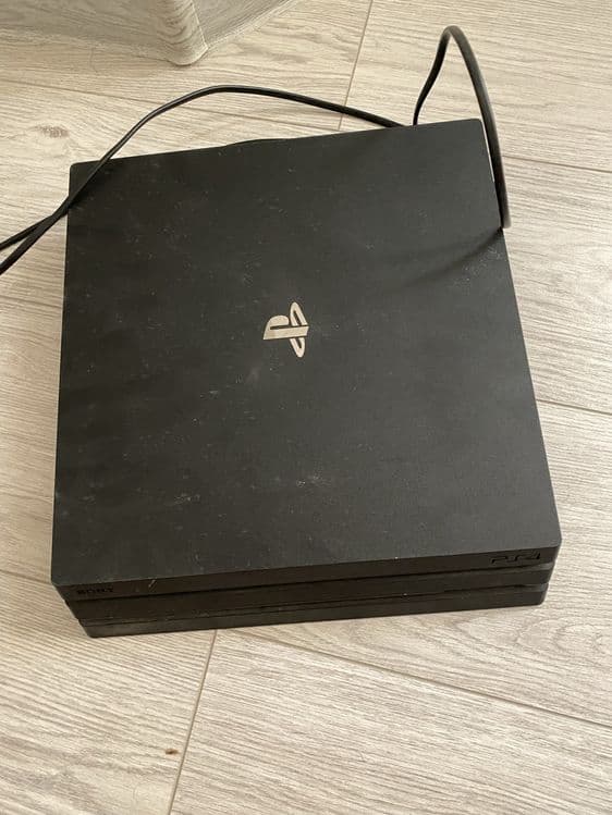 Play station 4 pro sotiladi — 1