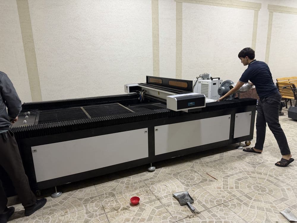 Laser 1 galofka, 1500x3000 ulcham 180 wat, — 1