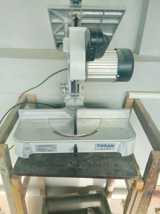Reska istanok. õrta qaychi. Payka. Stebazator. Piyva haladinik. — 1