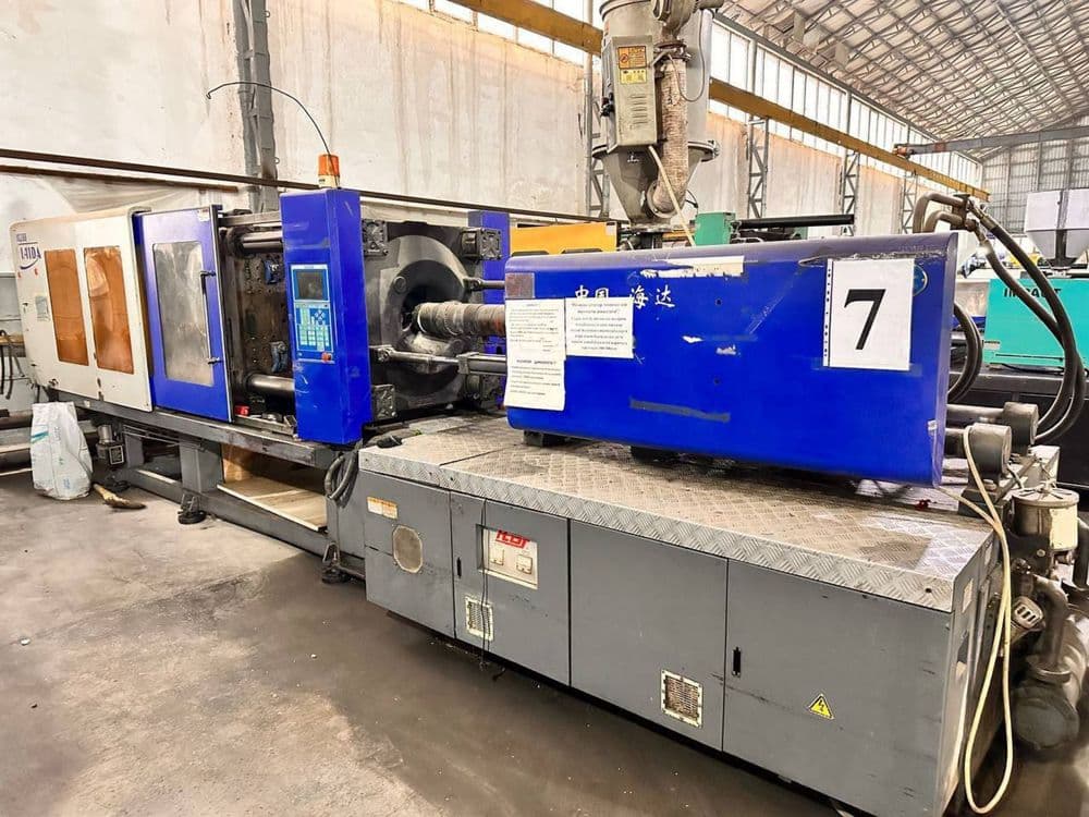 Termoplast stanok — 1