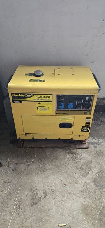 Генератор 5кВт Harbinger HDA5500SA работает на солярке — 1