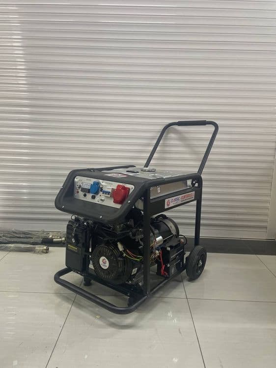 Generator 8 kw 380/220v — 1
