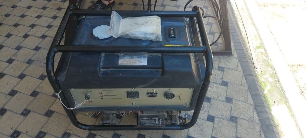 YD6600E 5.5 kW 3 fazali generator sotiladi — 1