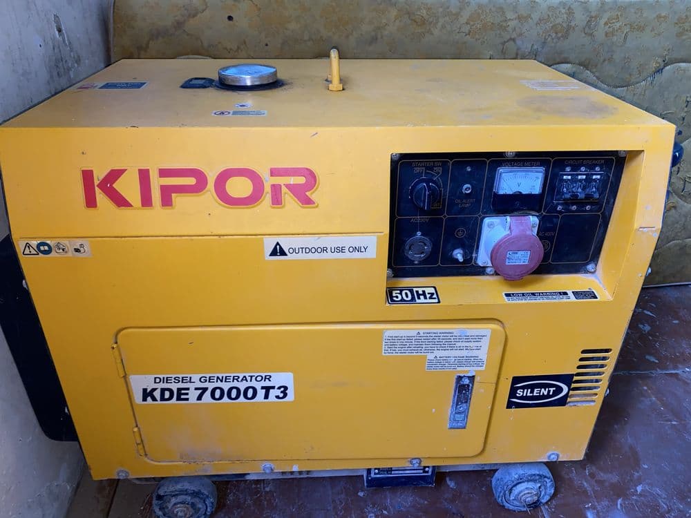 Kipor dizel generator — 1