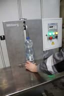 Установка, дозатор для розлива в бутылки воды молока соков кумыса