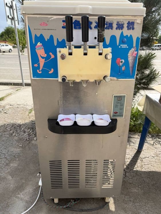 220 W frezer aparat sotiladi — 1