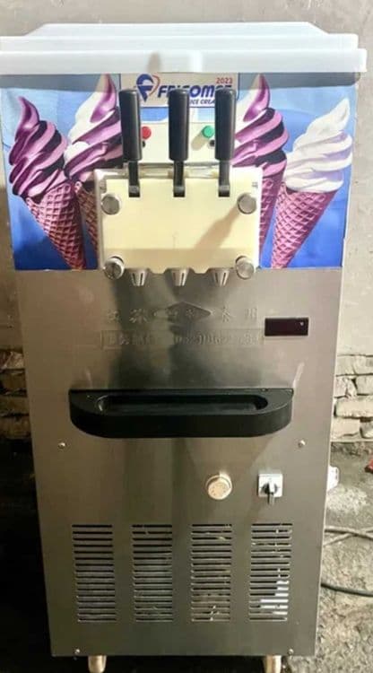 Freyzer muzqaymoq apparat va vitrina xolodilnik sotiladi — 1