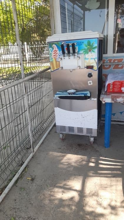 Марожна аппарат срочна сотилади — 1