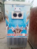 Freezer sotiladi