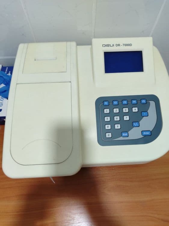 Dirui DR-7000D биокимёвий анализатополуавтомат — 1