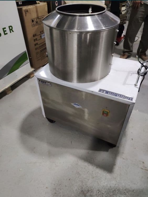 Kartoshka tozaladigan Картошка пу́стлогини тозалаш ускунаси piramoy si — 1