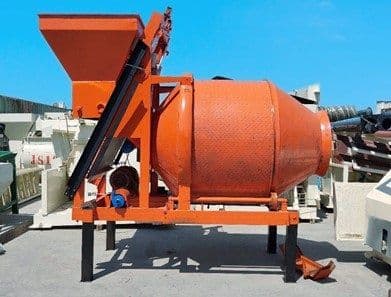 Бетонная мешалка JZC500 — 1