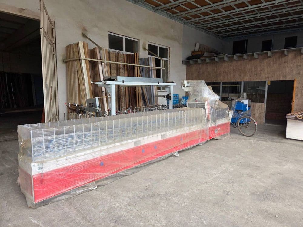 PVC PROFILGA Laminat yopishtiradigan aparat sotiladi SROCHNA — 1