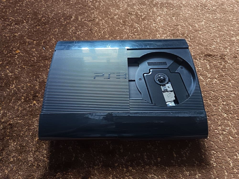 Playstation 3 25 ta oyini bor — 1