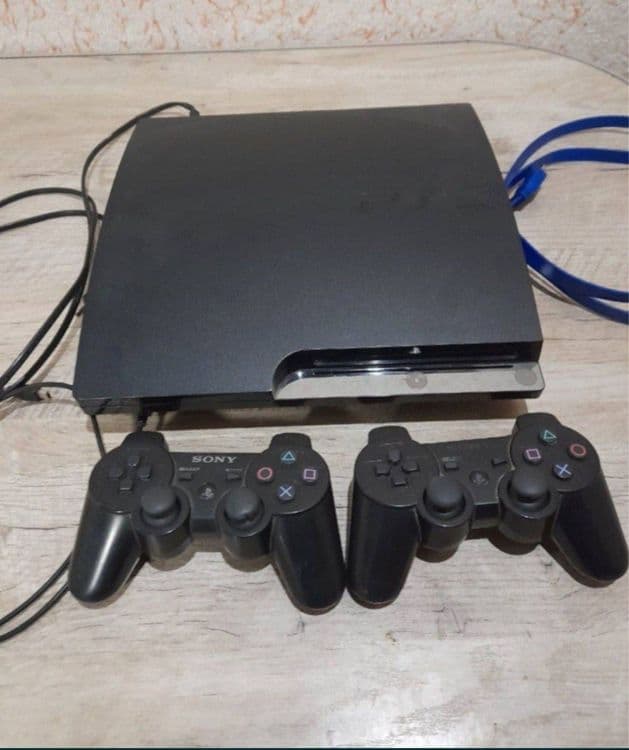 Playstation 3 slim — 1