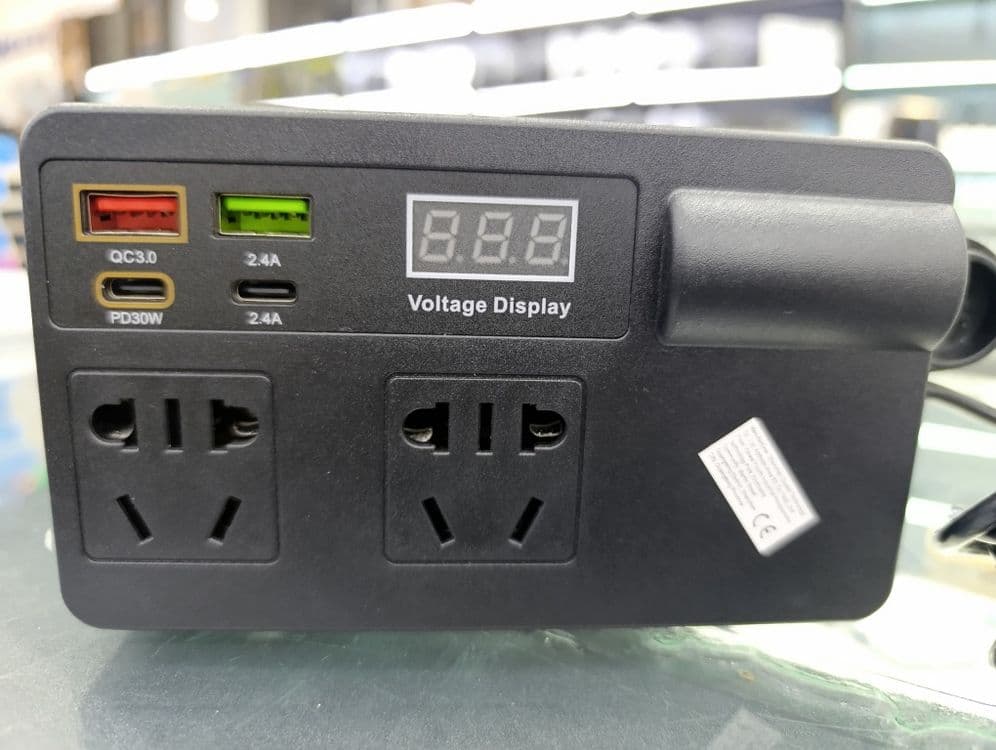 Инвертор от прикуривателя 5 v 2,4 a, 9 v 3 a,12 v 2,5 a,110-220 DC — 1