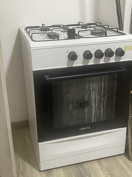 Продам газовую плиту в хорошем состоянии — 1