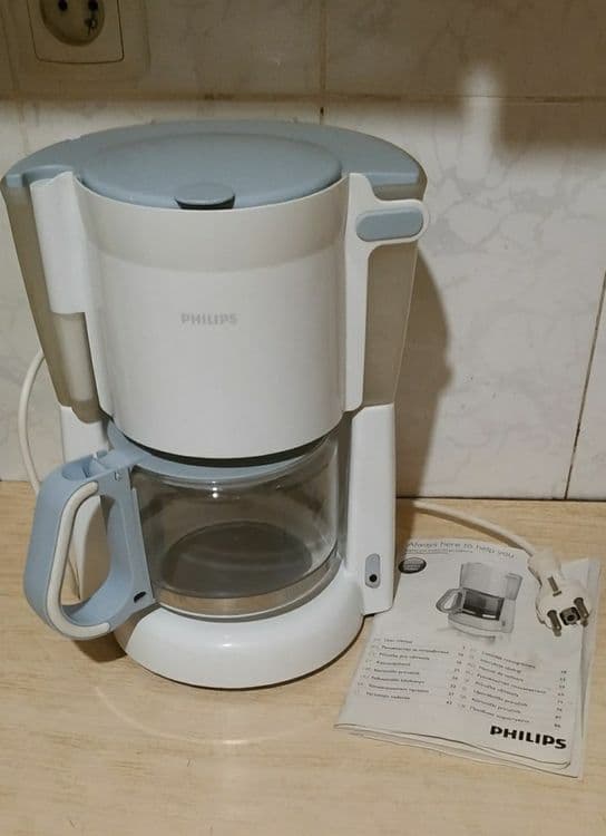 Кофеварка капельная " PHILIPS" . — 1