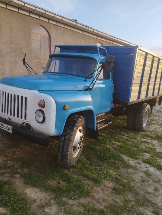 Gaz 53 bortli sotiladi — 1