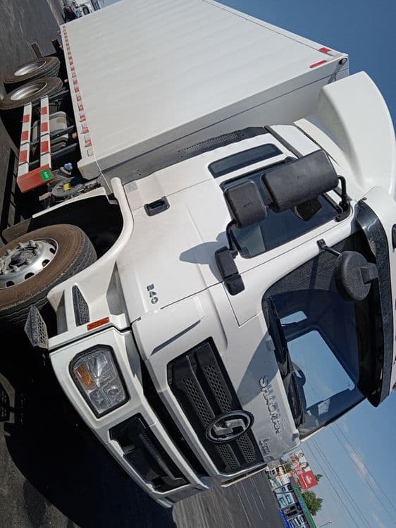 SHACMAN L3000 18 tonna — 1