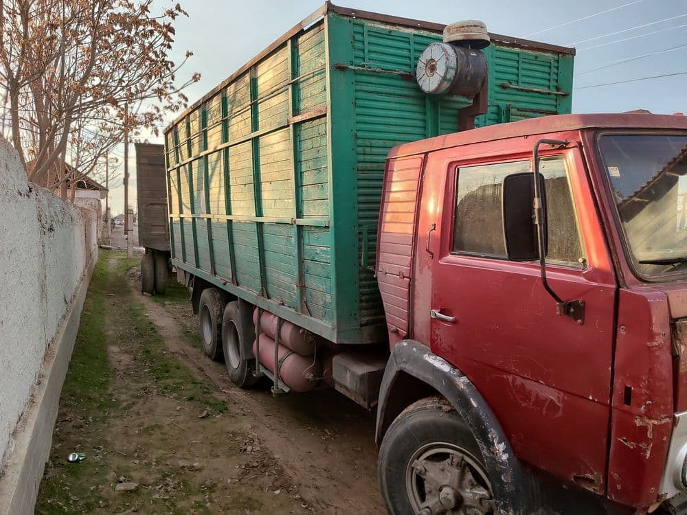 Kamaz prsep sotiladi — 1