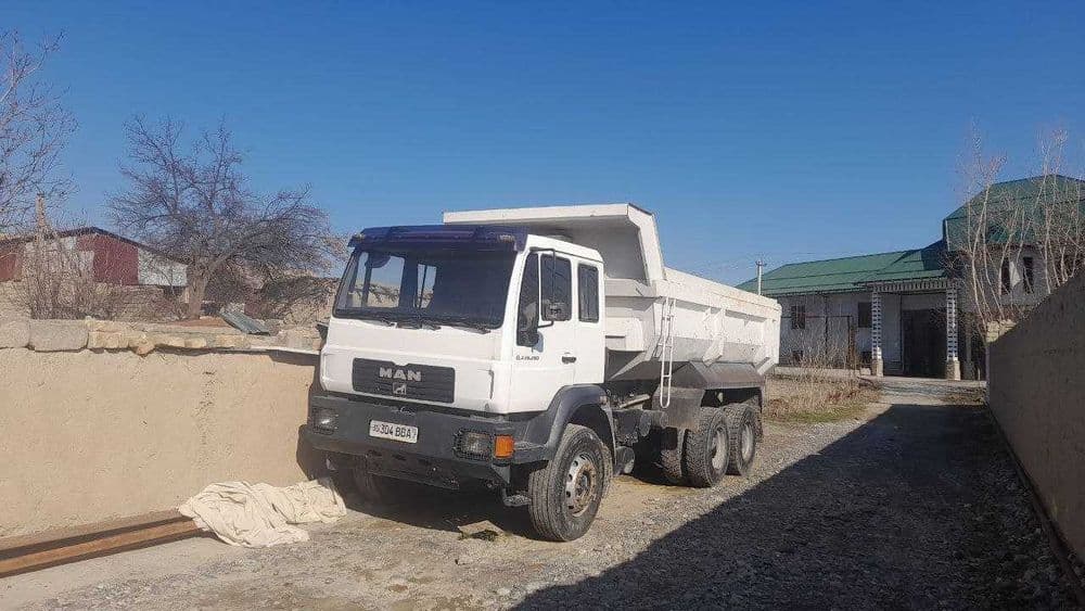 Самосвал MAN / — 1