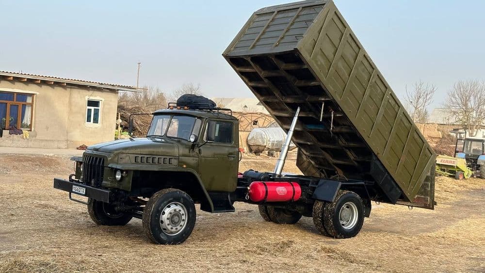 Samosval Ural Zil — 1