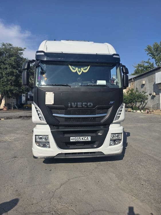 IVECO 460 + KRONE Прицеп Сотилади
Йили: 2019 — 1