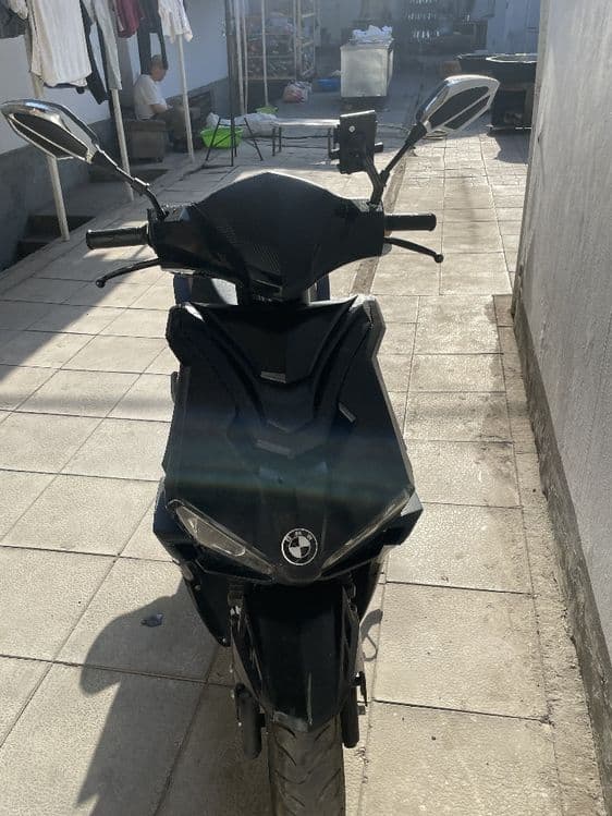Skuter italiya r2 — 1
